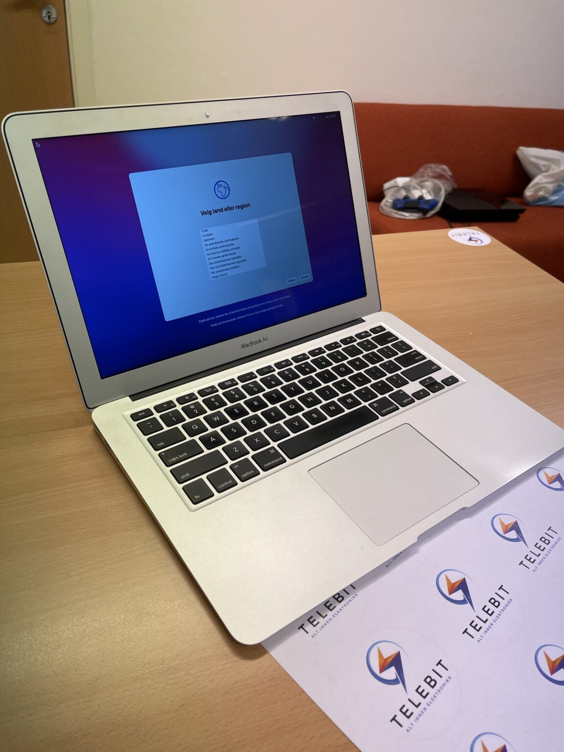 Apple MacBook Air 13" 2017 - (Strøken) - Bilde 3