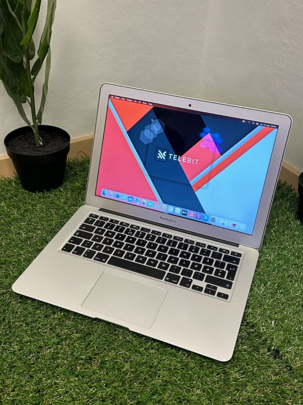 Apple MacBook Air 13 (2017)