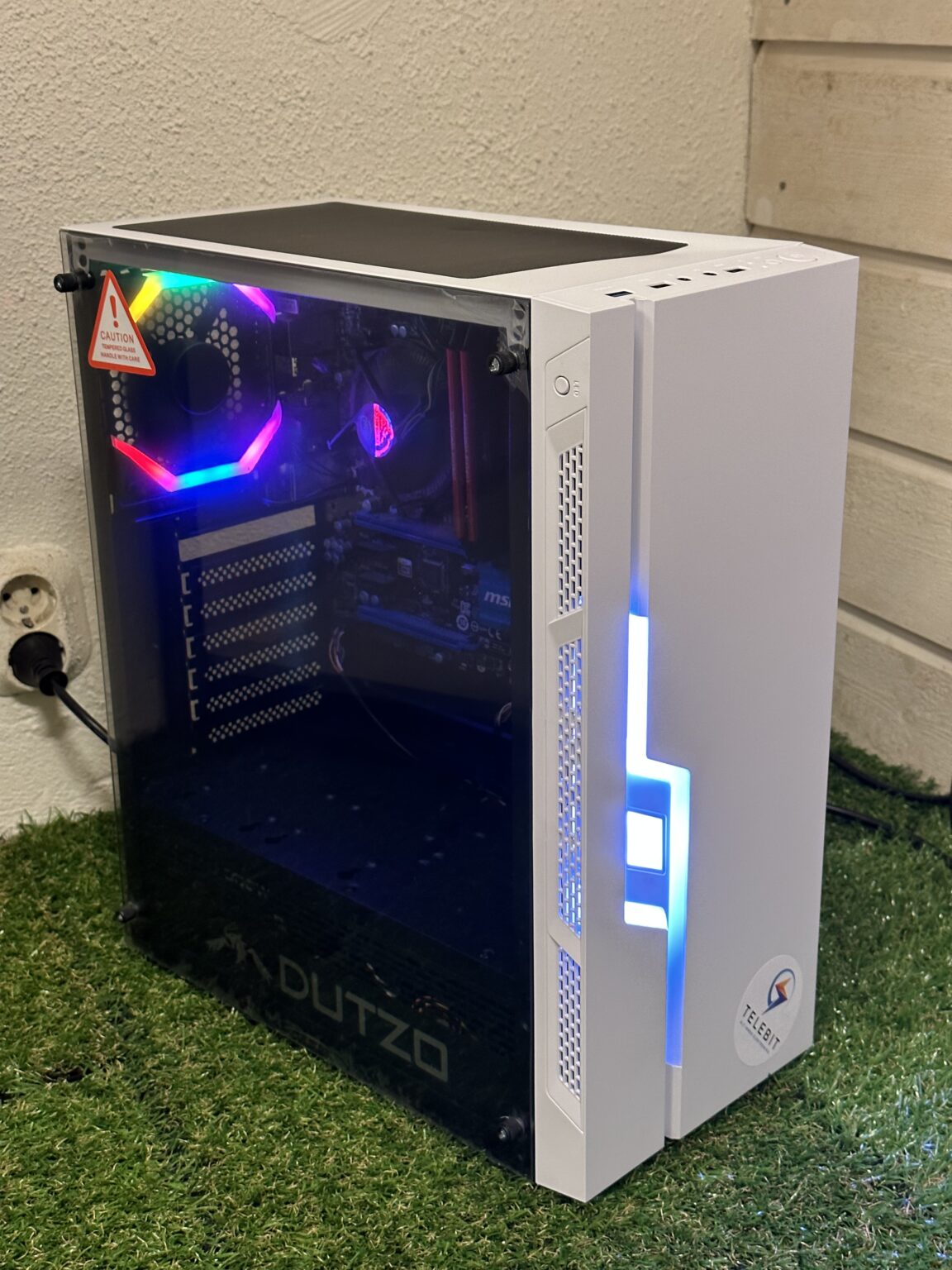 Ny Komplett Gaming PC i7-6700 / Radeon RX 5700 8GB / 1,2TB