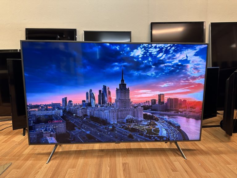 Samsung QLED 65" Smart-TV 4K HDR (2023)