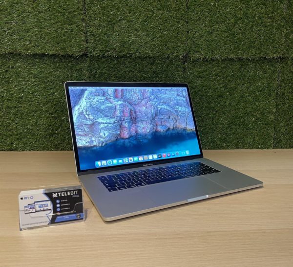 MacBook Pro 15" M16 (2018) Nytt batteri i7/16GB/500GB SSD L38