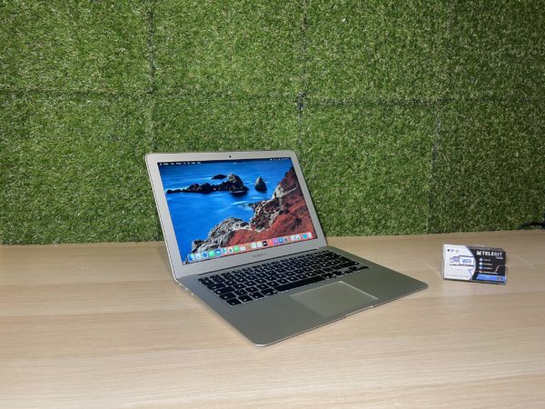 MacBook Air 13" i5/4gb/128GB SSD L50