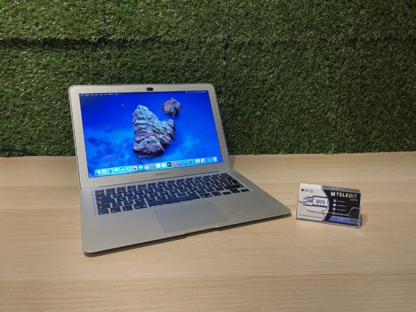MacBook Air 13" M15 (2017) i5/8GB/128GB 	L60