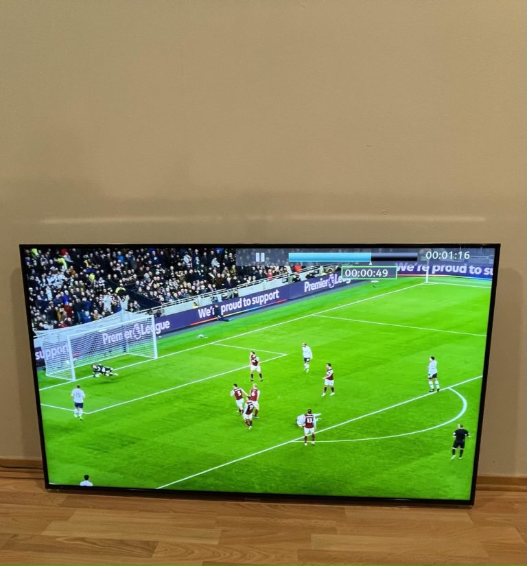 Panasonic 55 Fjernsyn Smart-TV (slim) T65