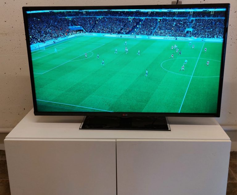 LG 47 Smart-TV FHD Slank+ T77