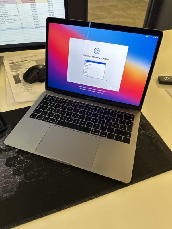 MacBook Pro 13 L17 (2019) L114