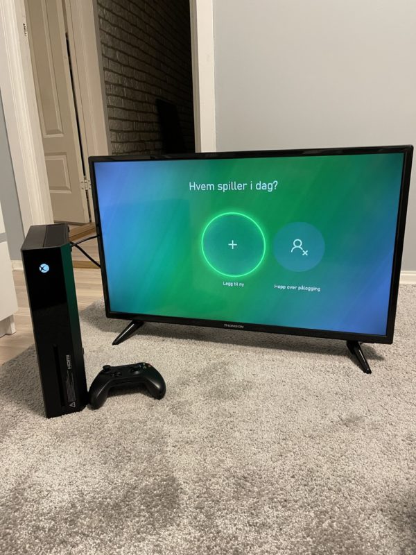 XBOX ONE 1000GB + KONTROLLER - Bilde 3