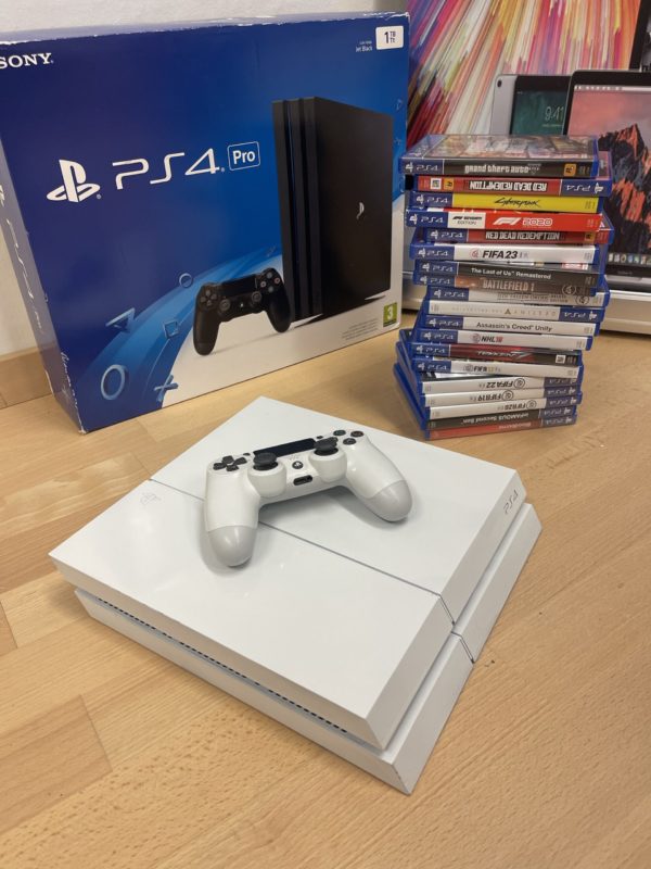 PS4 1TB EDITION WHITE EDITION + SPILL OG KONTROLLER