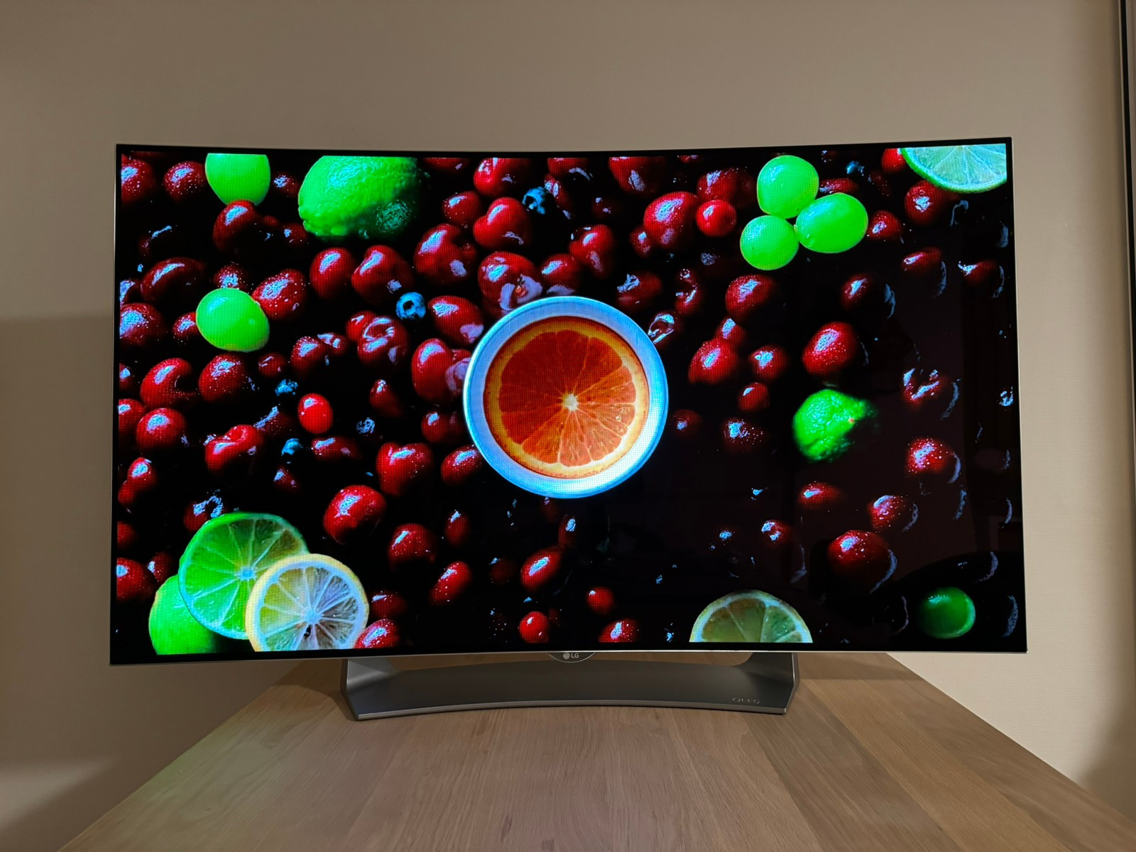 LG 55″ OLED Smart-TV HDR – Telebit